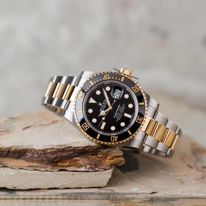 Rolee_x Oyster Perpetual Submarine 2Ton-Gold-Black