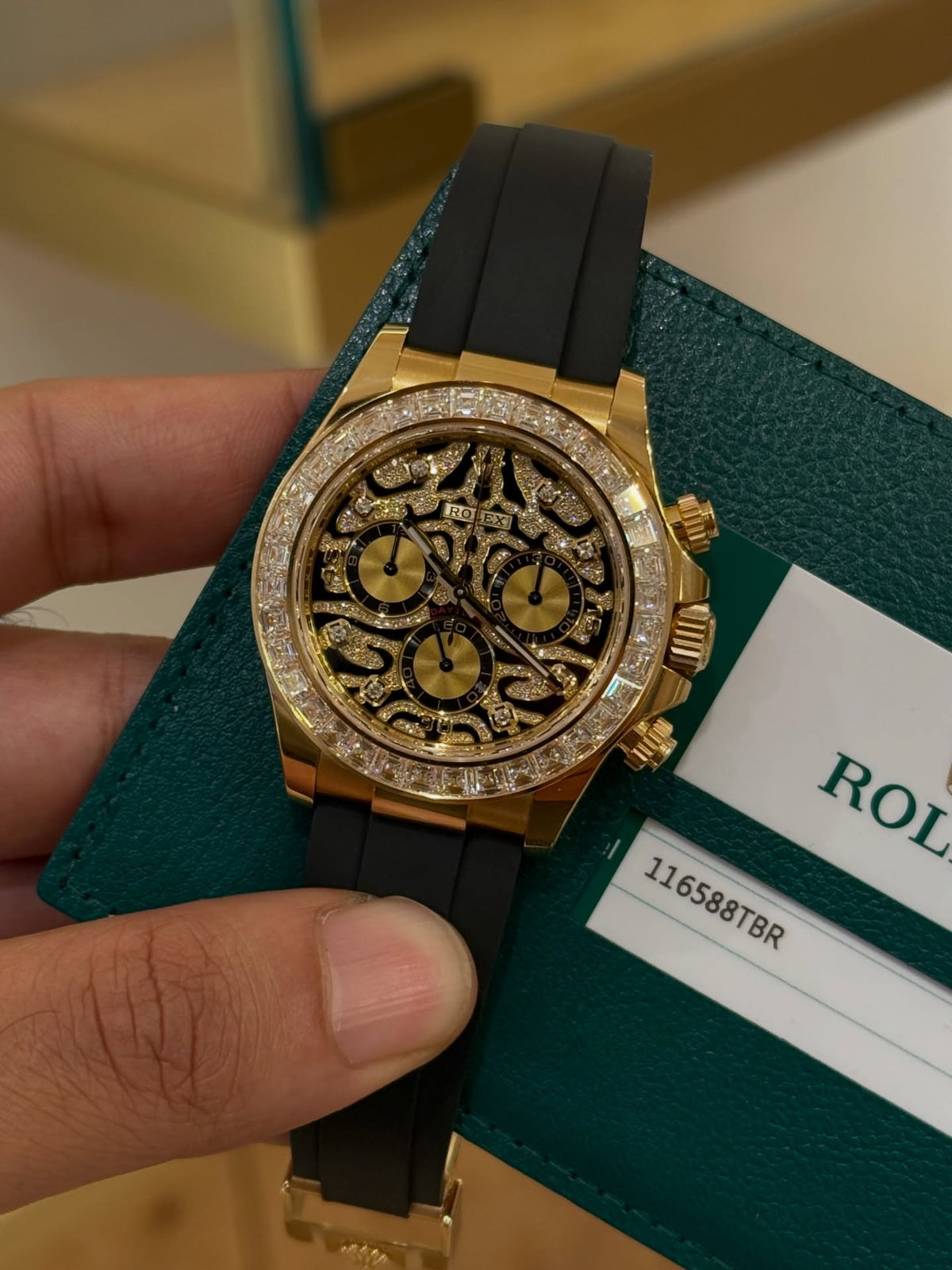 Ro*ex Eye Of The Tiger Gold Dial Silicon Belt Edition Premium Quality Luxury Watch premiumwearing.online
